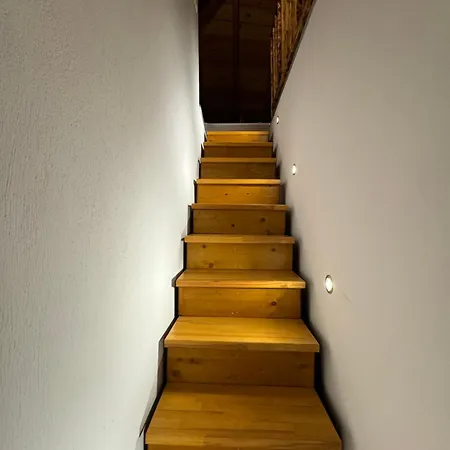 Noemi House